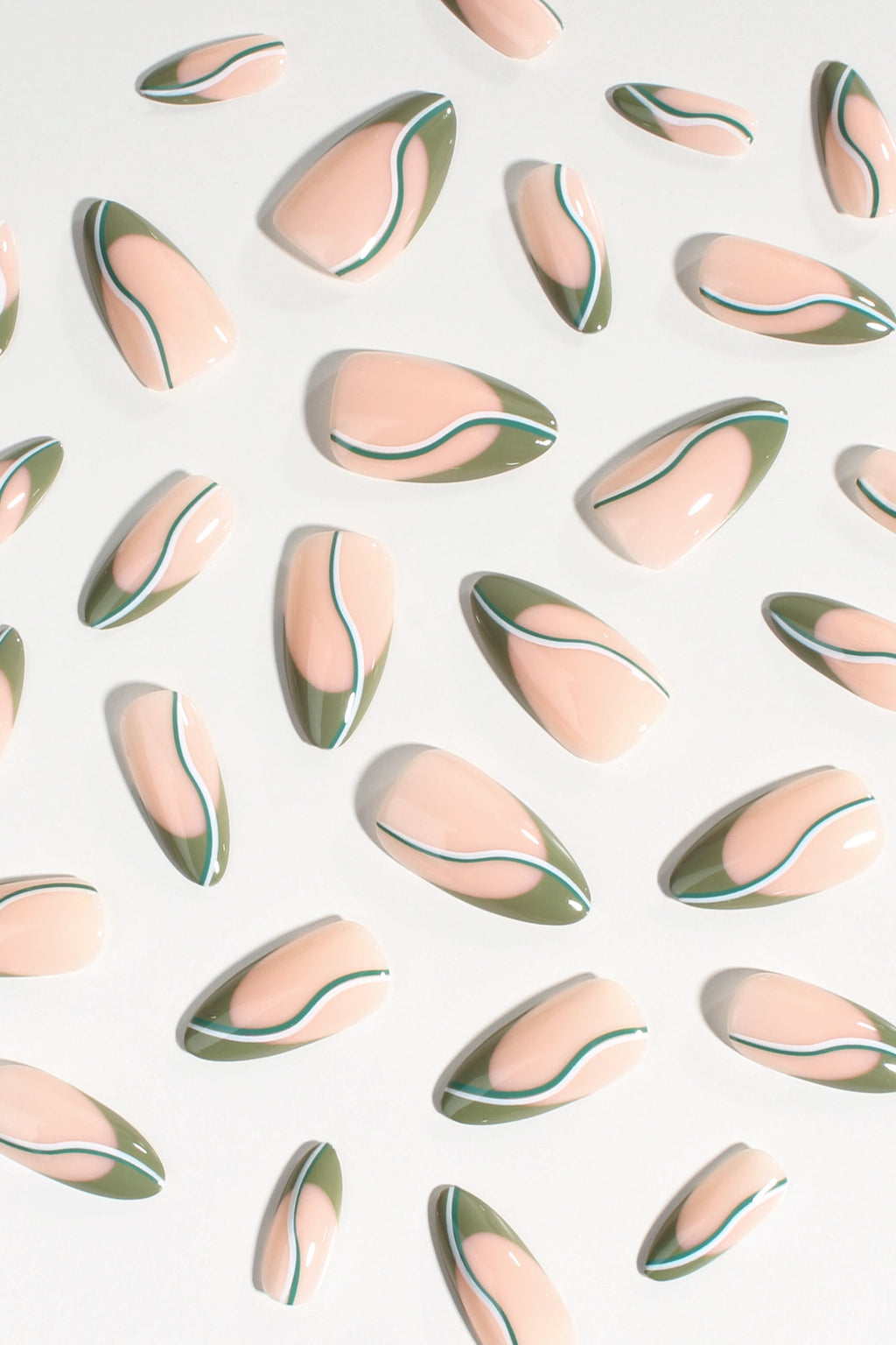 Verde Vogue | Goddess Green Press-On Nails
